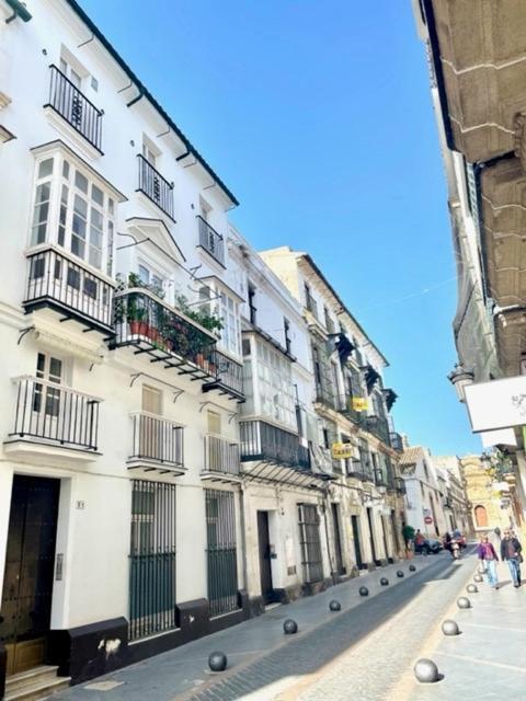 Gatu La Joya Escondida " Preferente Mayores De 25 Anos Y Familias " El Puerto de Santa Maria Bagian luar foto
